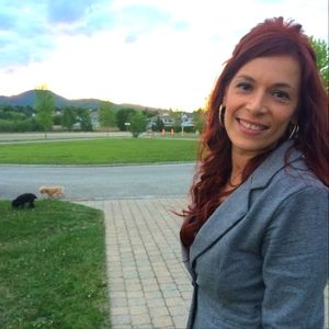 Meet your Posher, Catherine